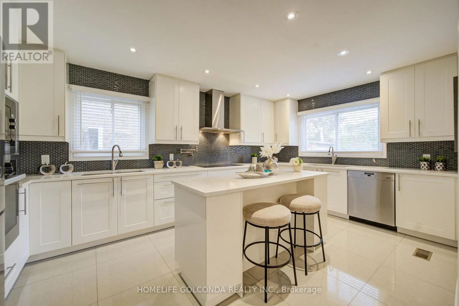 35 AILEEN ROAD