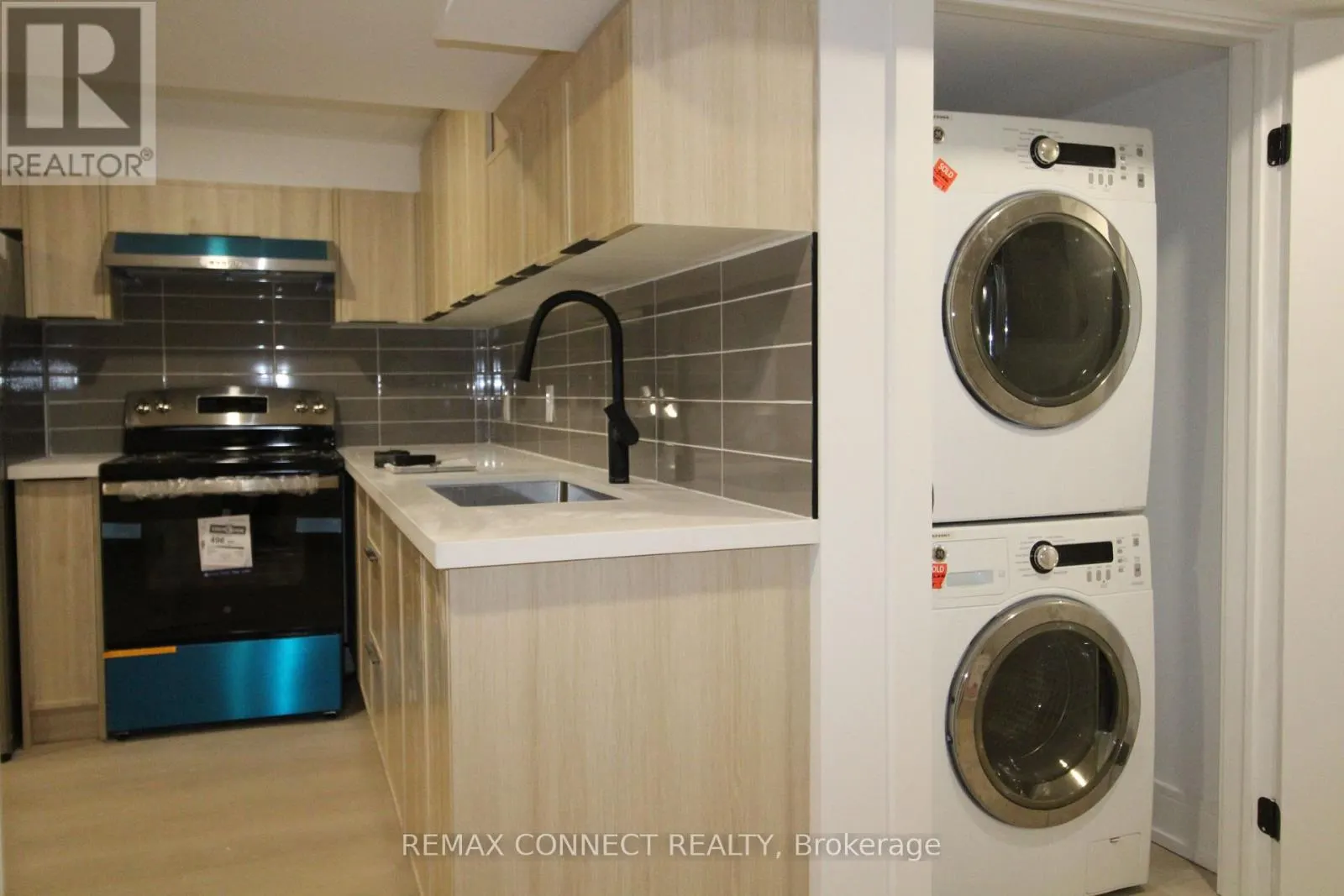 LOWER - 1 BEDROOM - 12 LONGBRIDGE ROAD