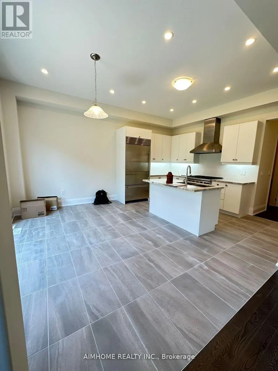 4 - 14 CINQUEFOIL STREET