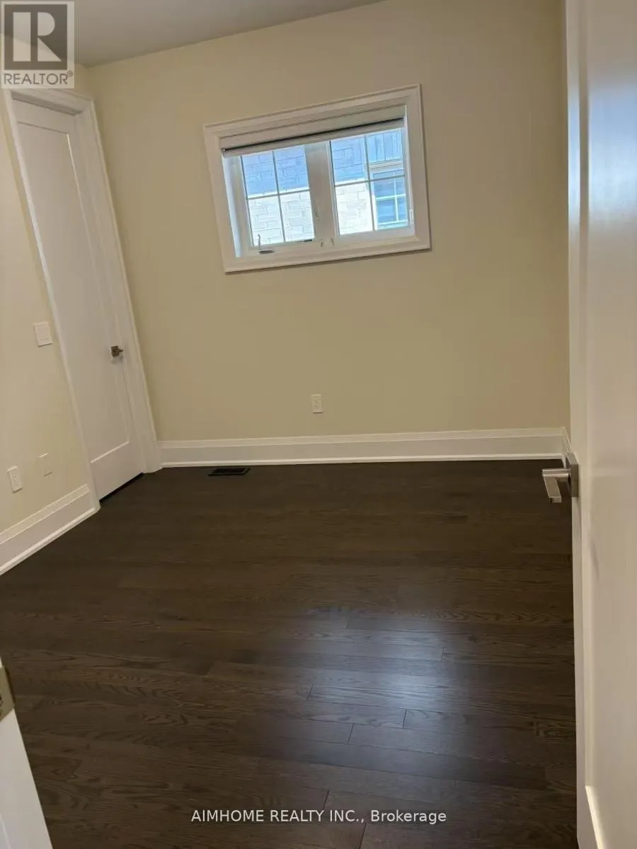 4 - 14 CINQUEFOIL STREET