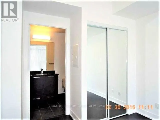 1218 - 9471 YONGE STREET