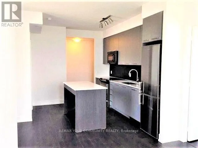 1218 - 9471 YONGE STREET
