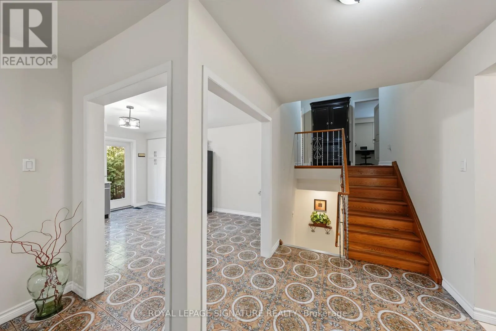 29 BALDWIN AVENUE