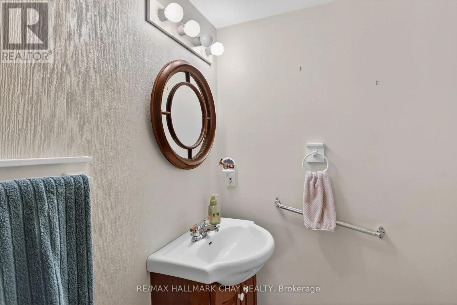 34 - 77 MILL STREET E