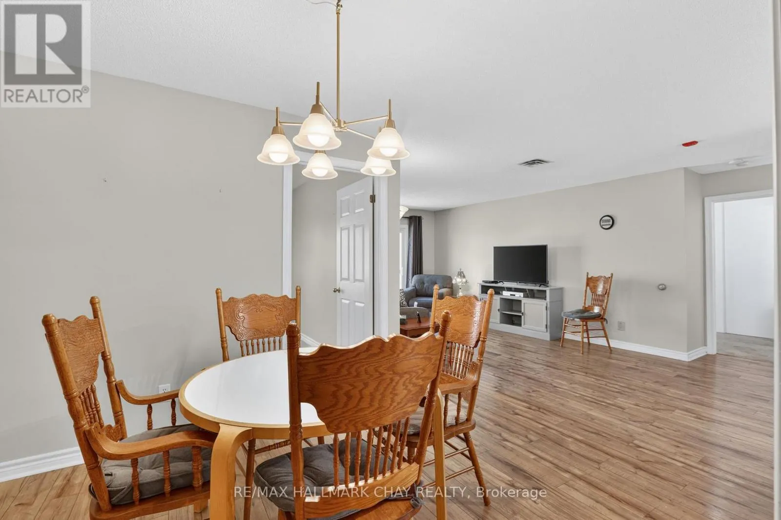 34 - 77 MILL STREET E