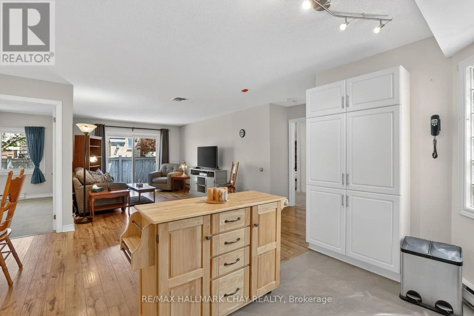 34 - 77 MILL STREET E