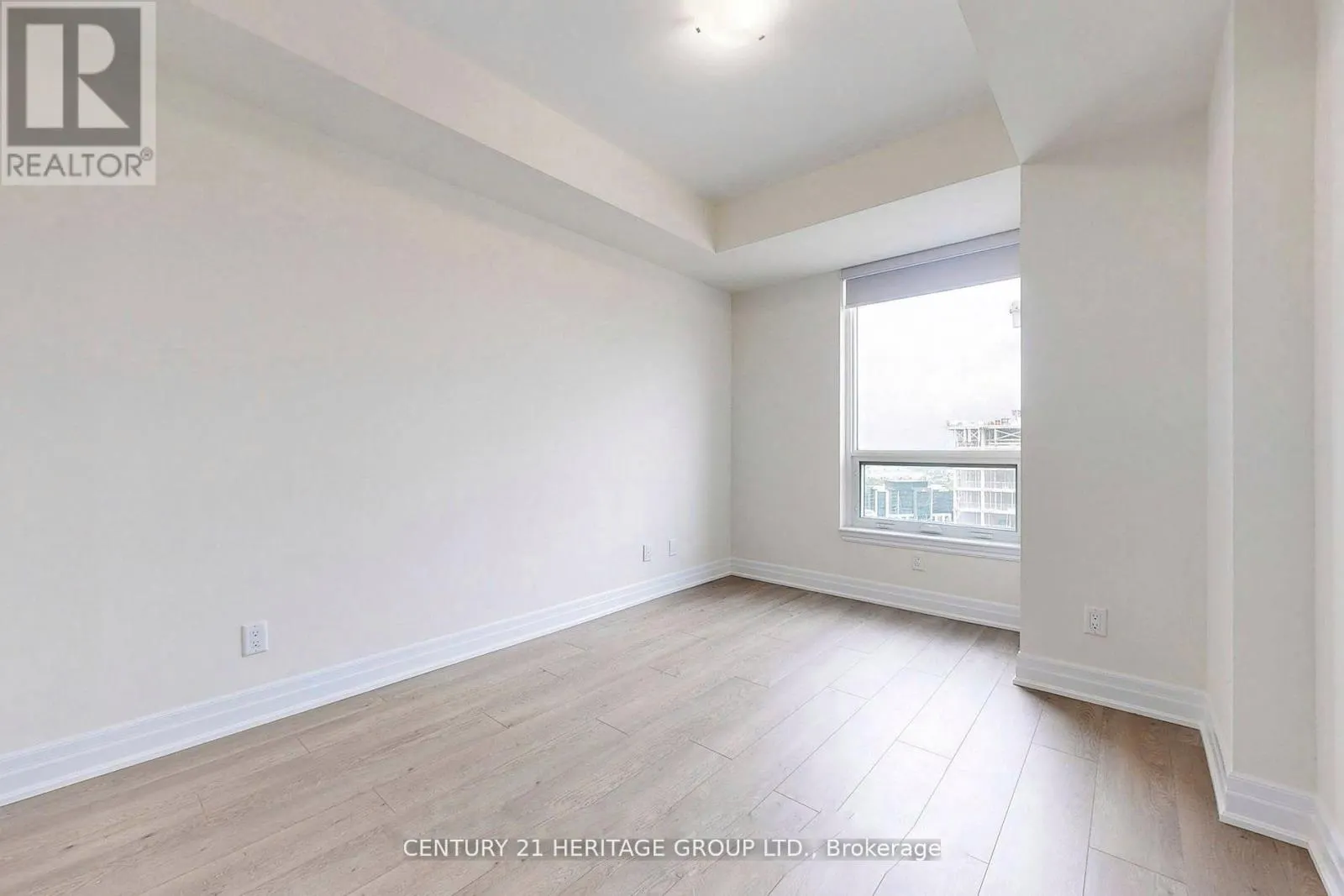 1512 - 9085 JANE STREET