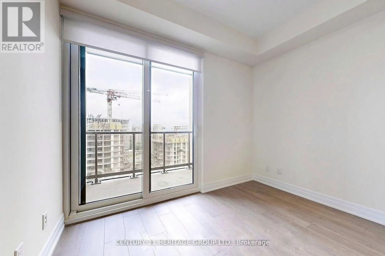 1512 - 9085 JANE STREET