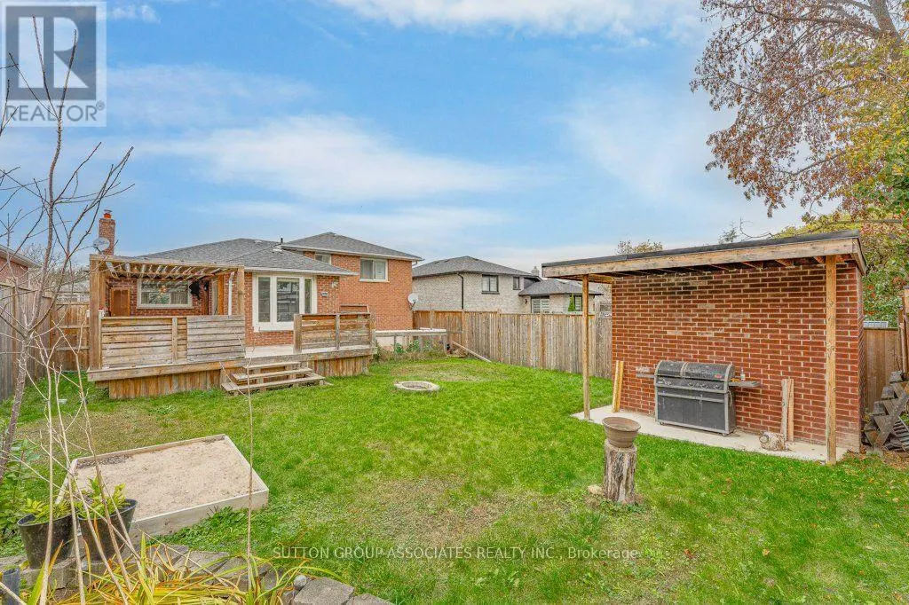48 WOOD CRESCENT