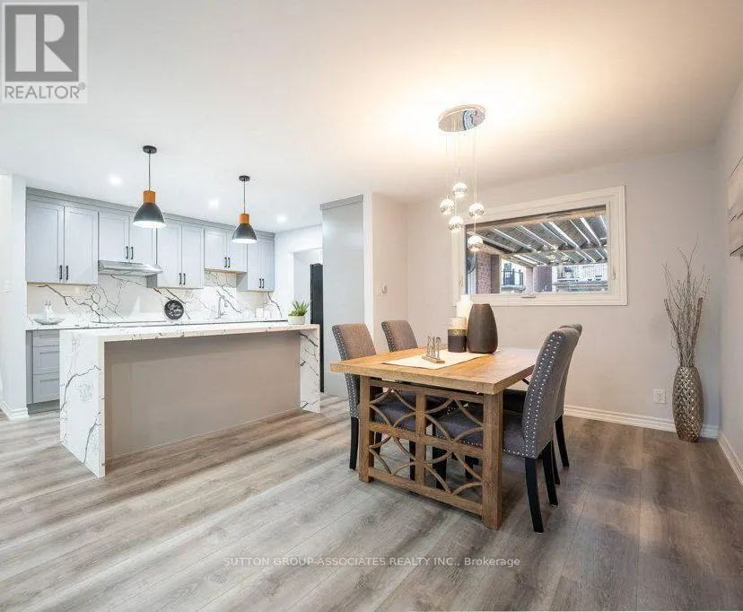 48 WOOD CRESCENT