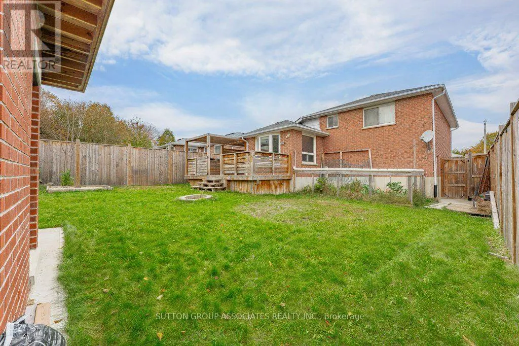 48 WOOD CRESCENT