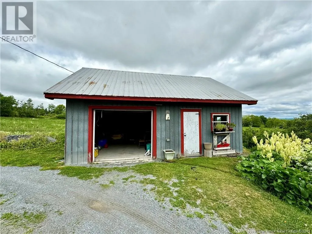 76 Hill Road