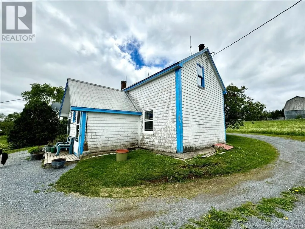 76 Hill Road
