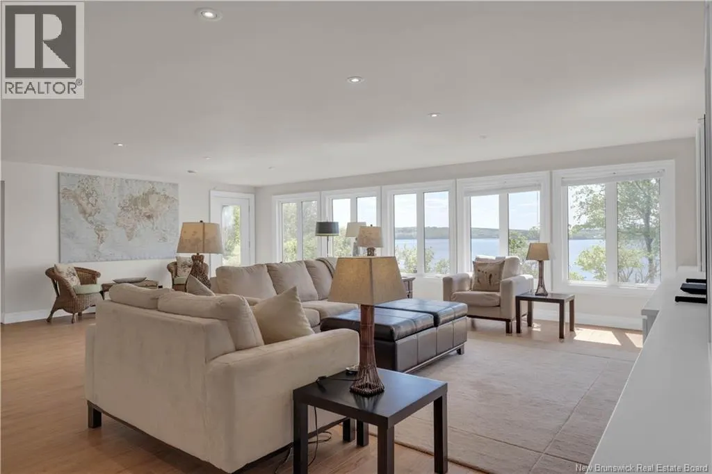 158 Hills Point Road