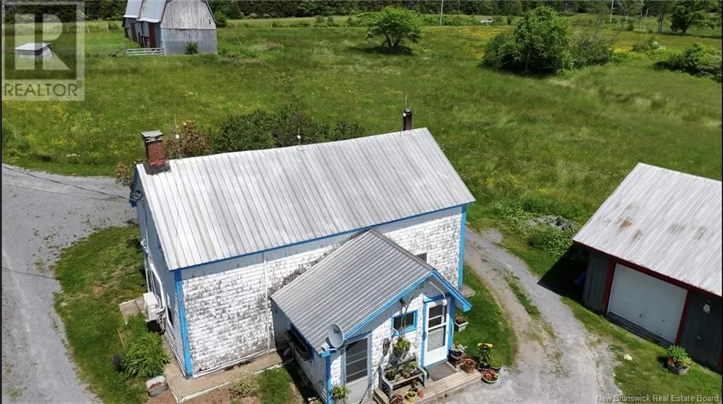 76 Hill Road