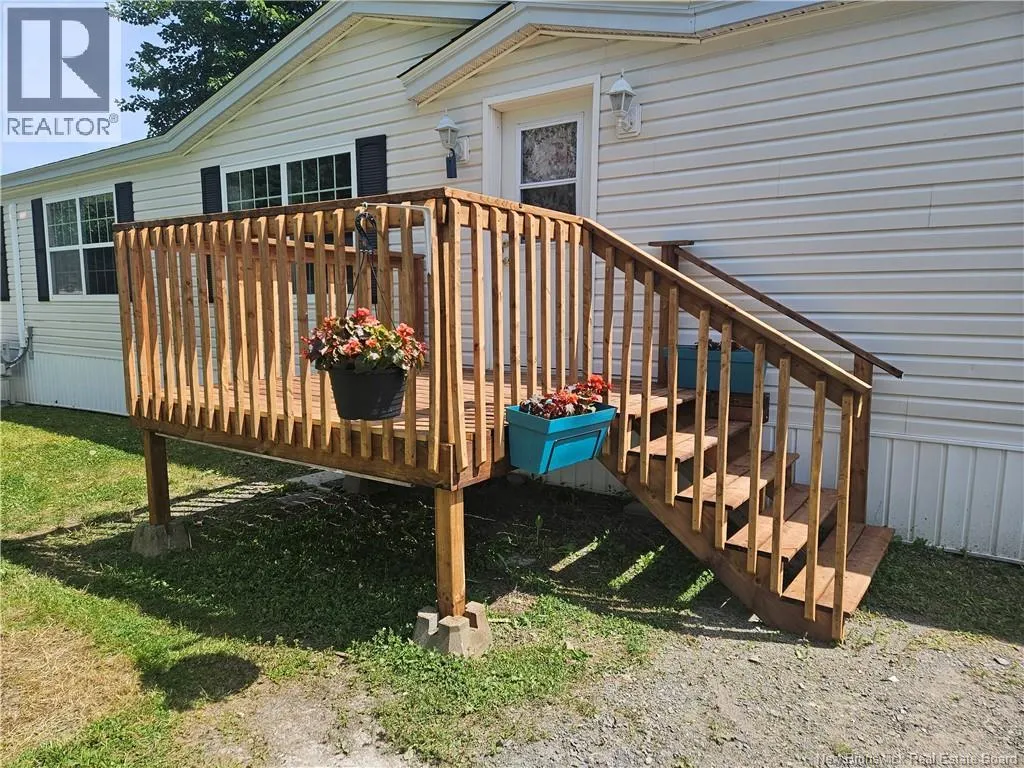 22 Leslee Drive