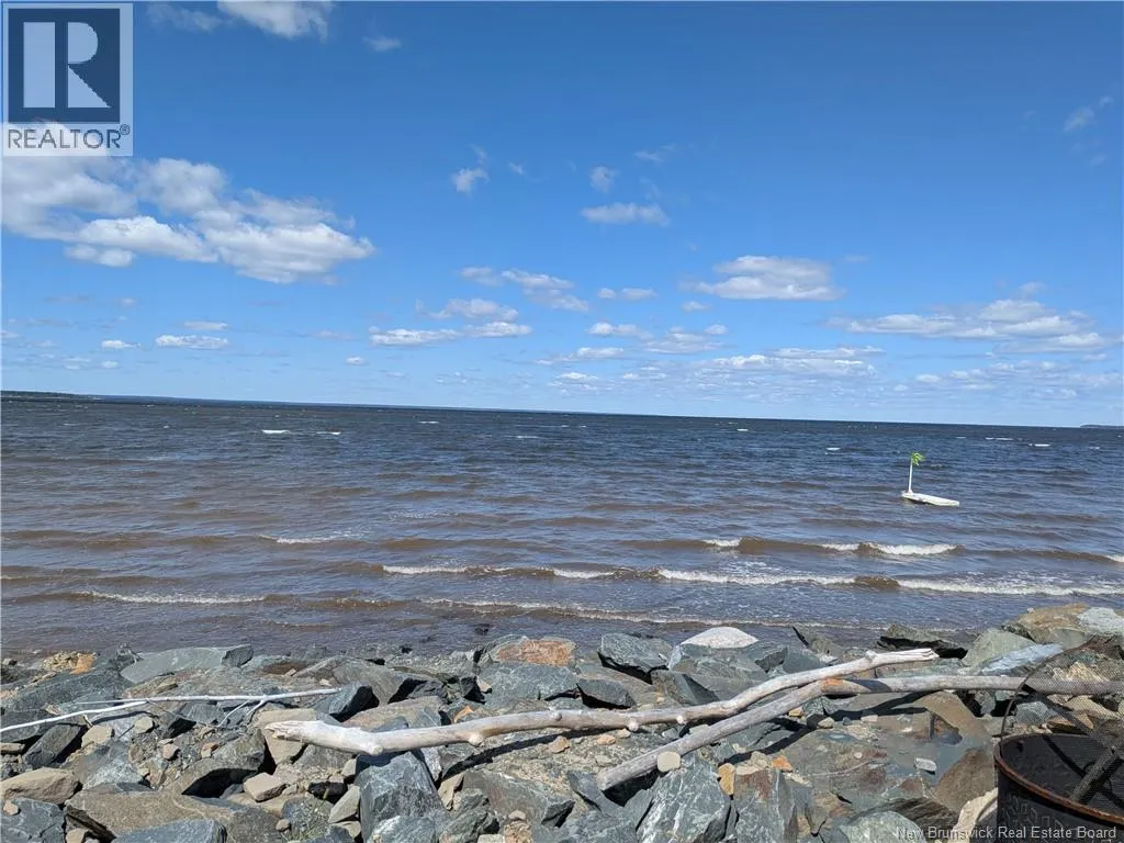 86 Williston Beach Road