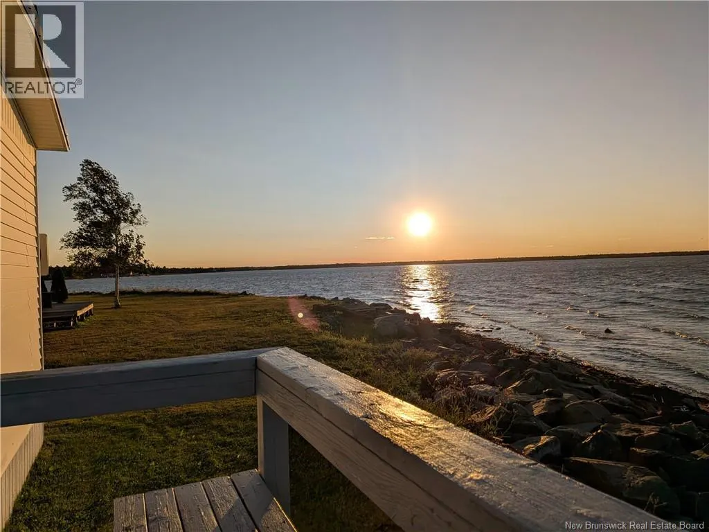 86 Williston Beach Road