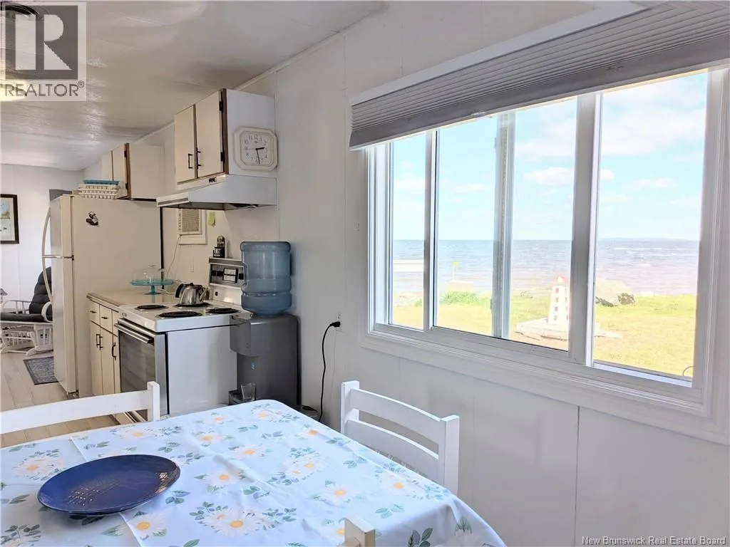 86 Williston Beach Road