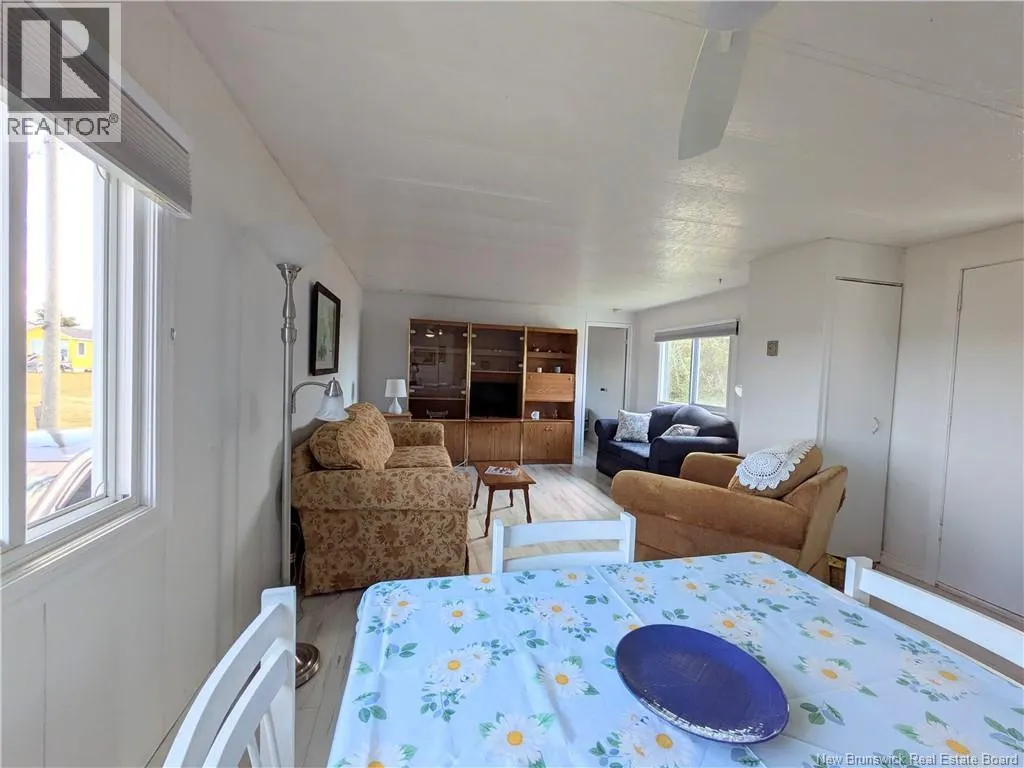 86 Williston Beach Road