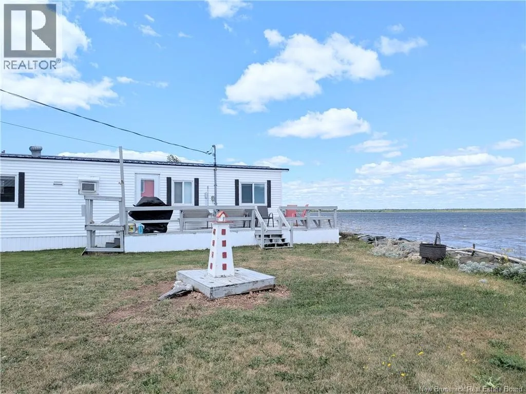86 Williston Beach Road