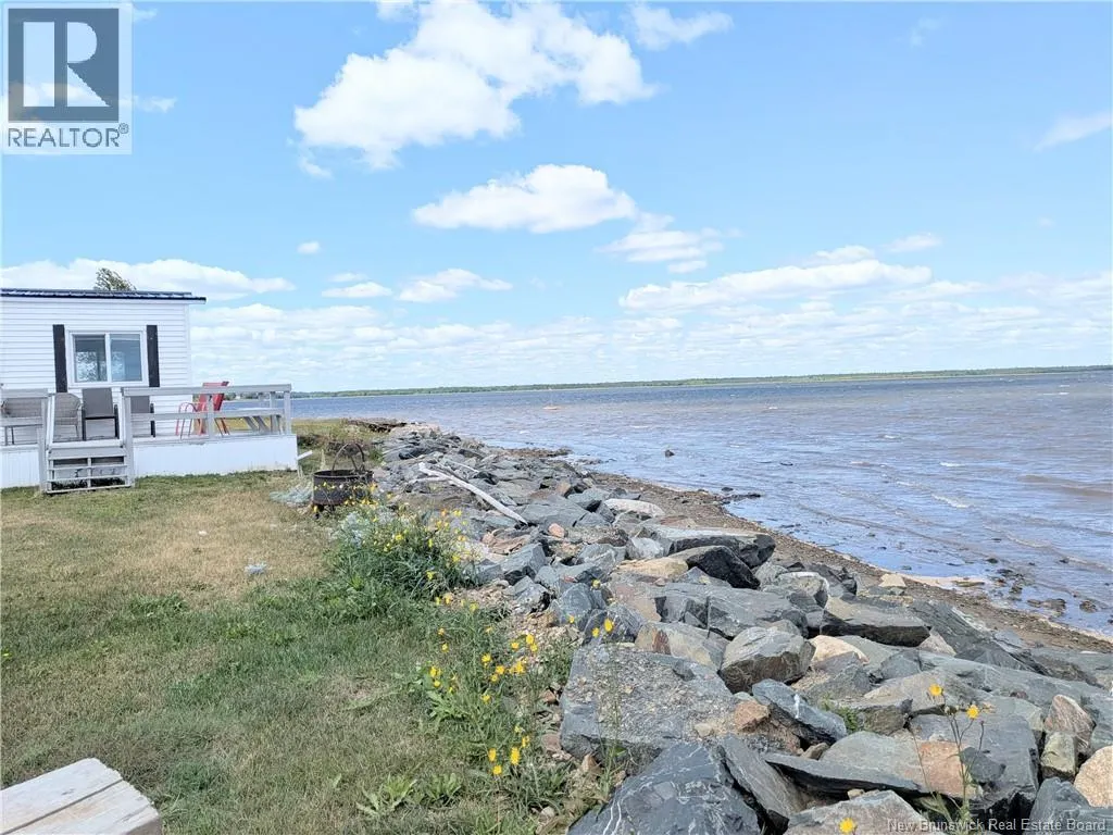 86 Williston Beach Road