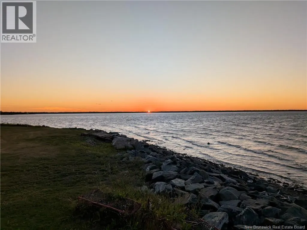 86 Williston Beach Road