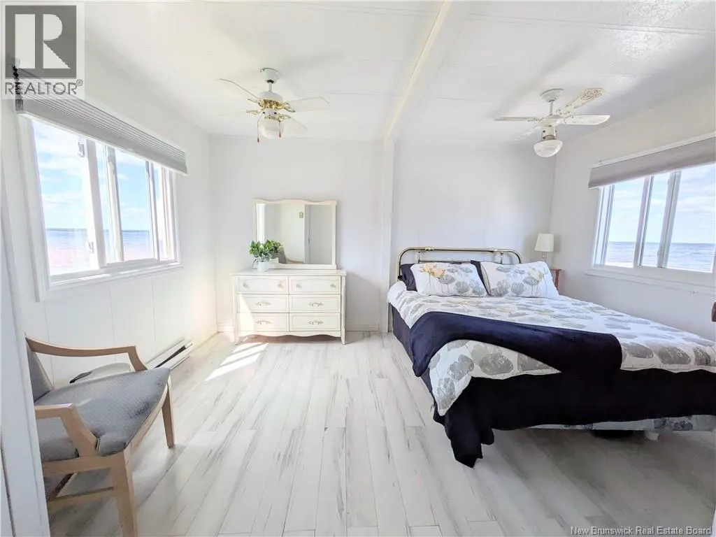 86 Williston Beach Road