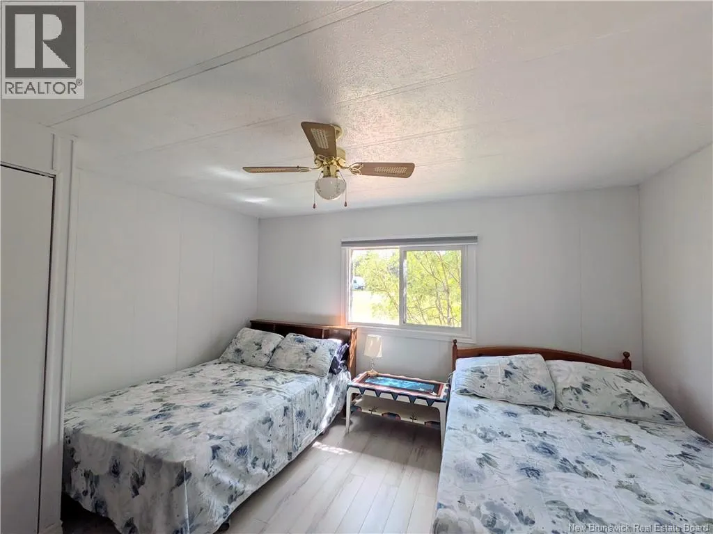 86 Williston Beach Road