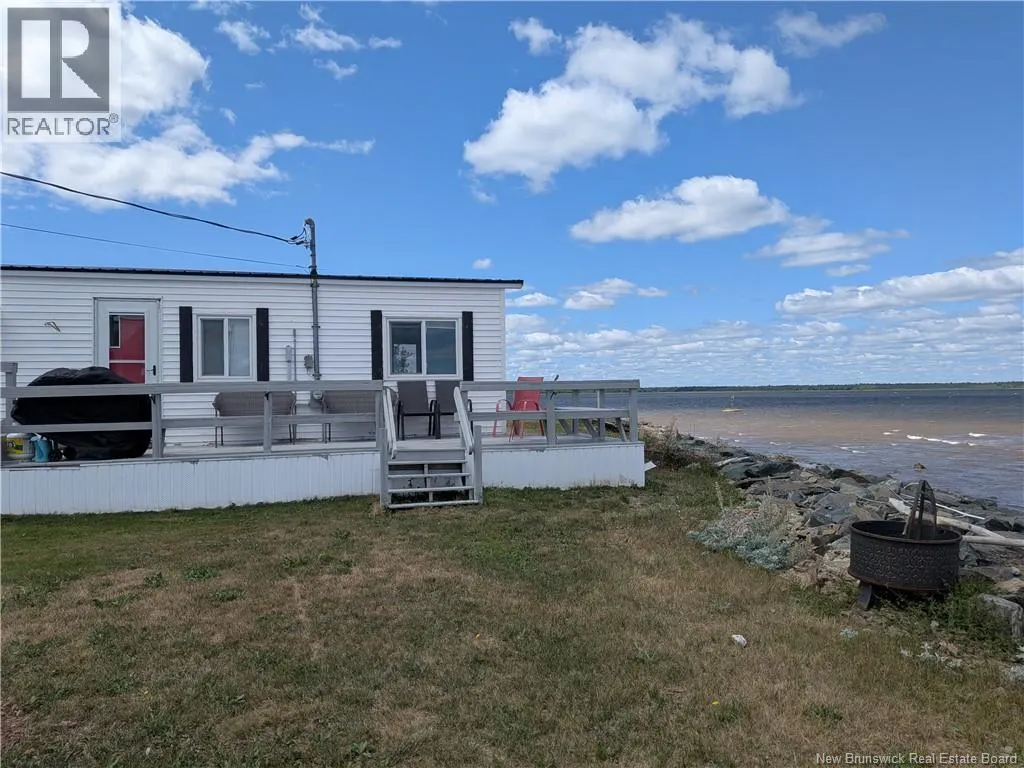 86 Williston Beach Road