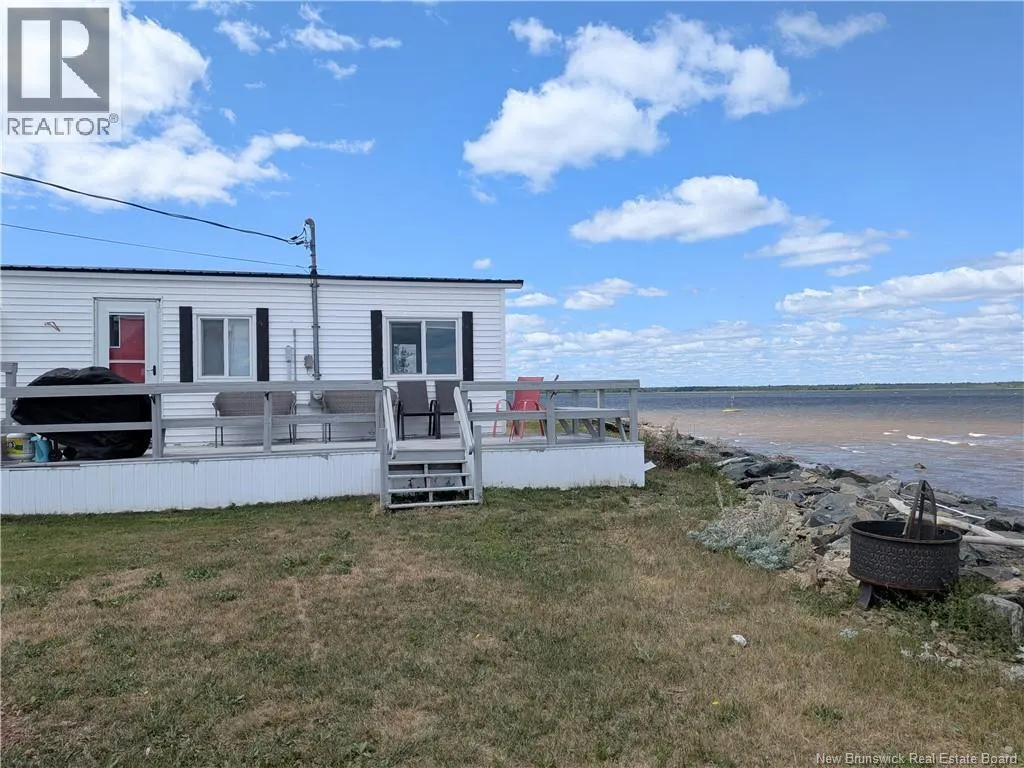 86 Williston Beach Road