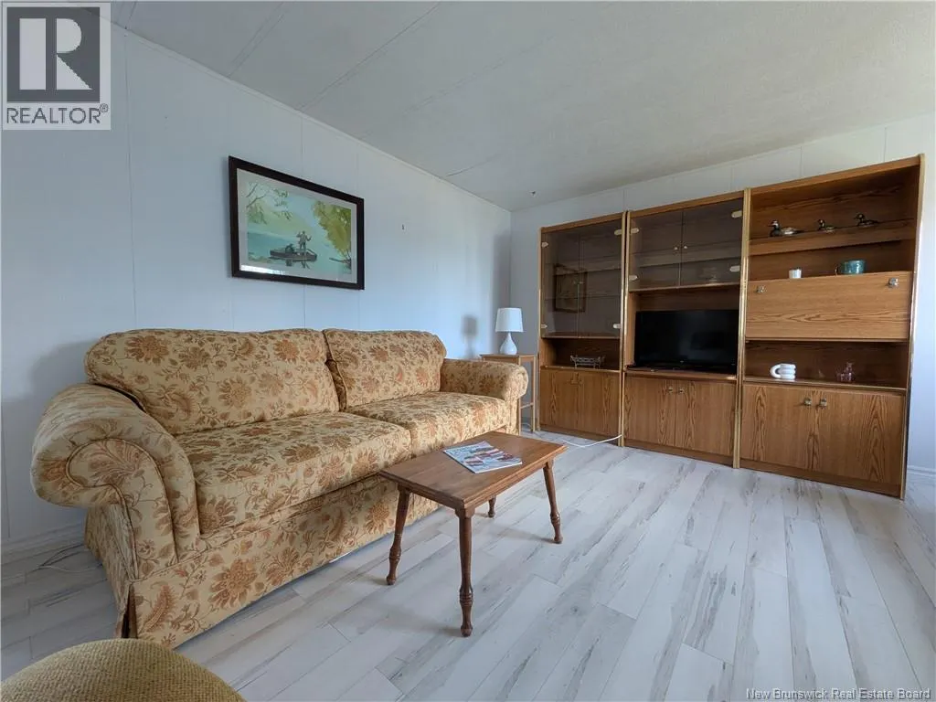86 Williston Beach Road