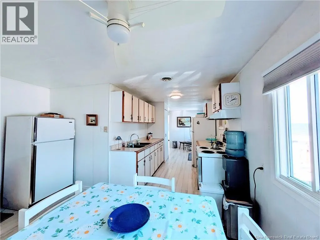 86 Williston Beach Road