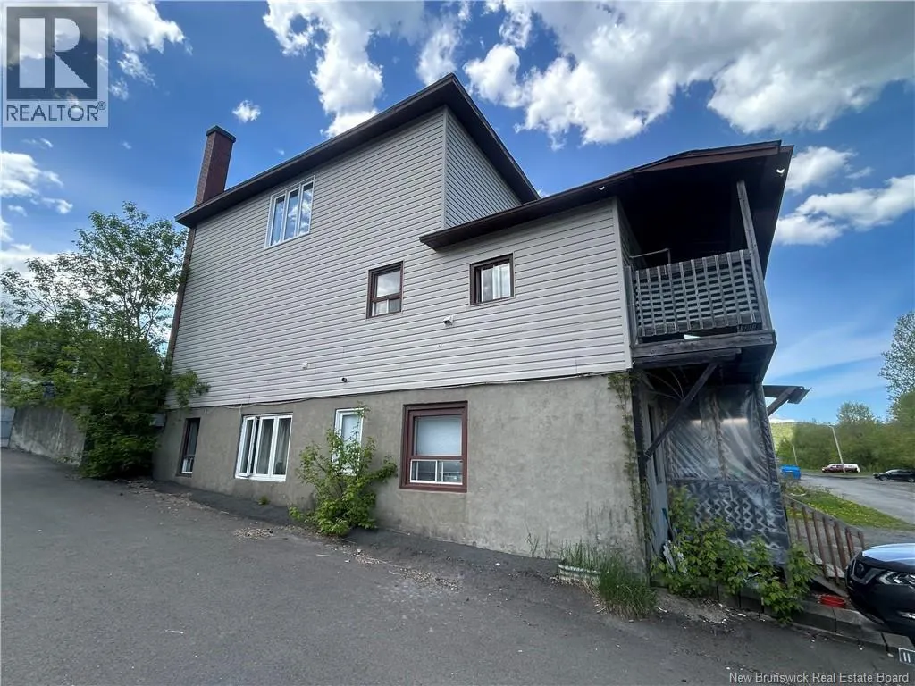 135 Canada Road