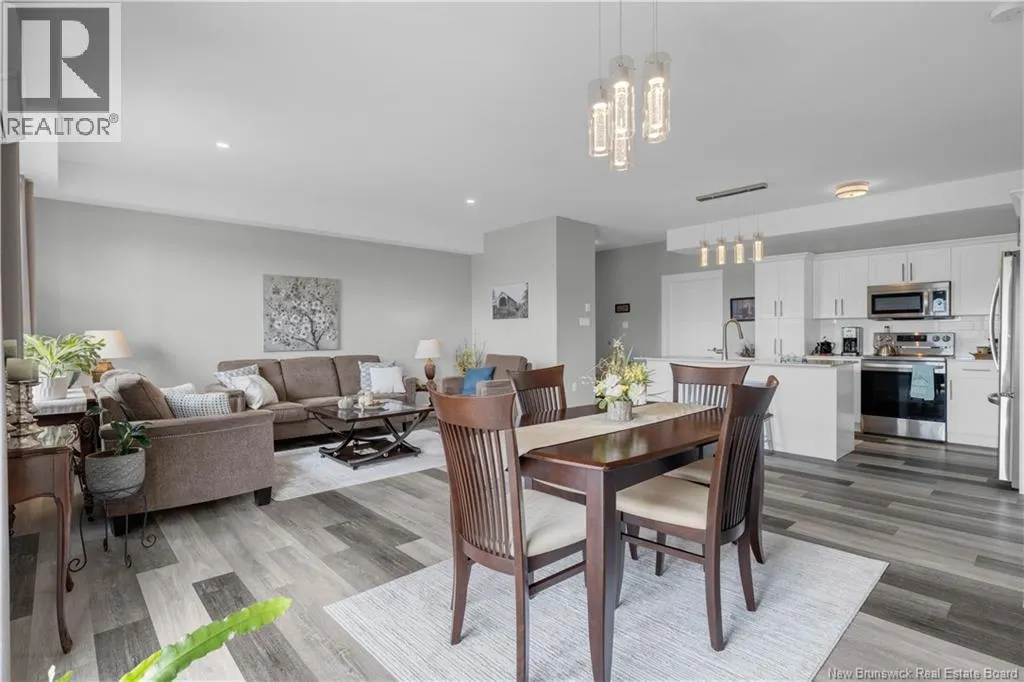 79 Mapleview Drive Unit# 102