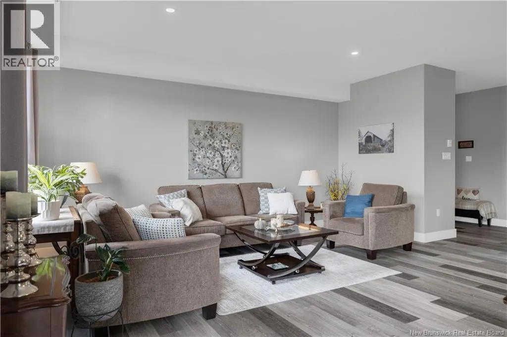 79 Mapleview Drive Unit# 102
