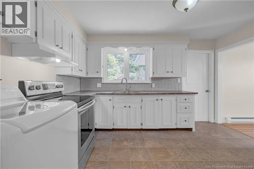 30 McLaughlin Crescent