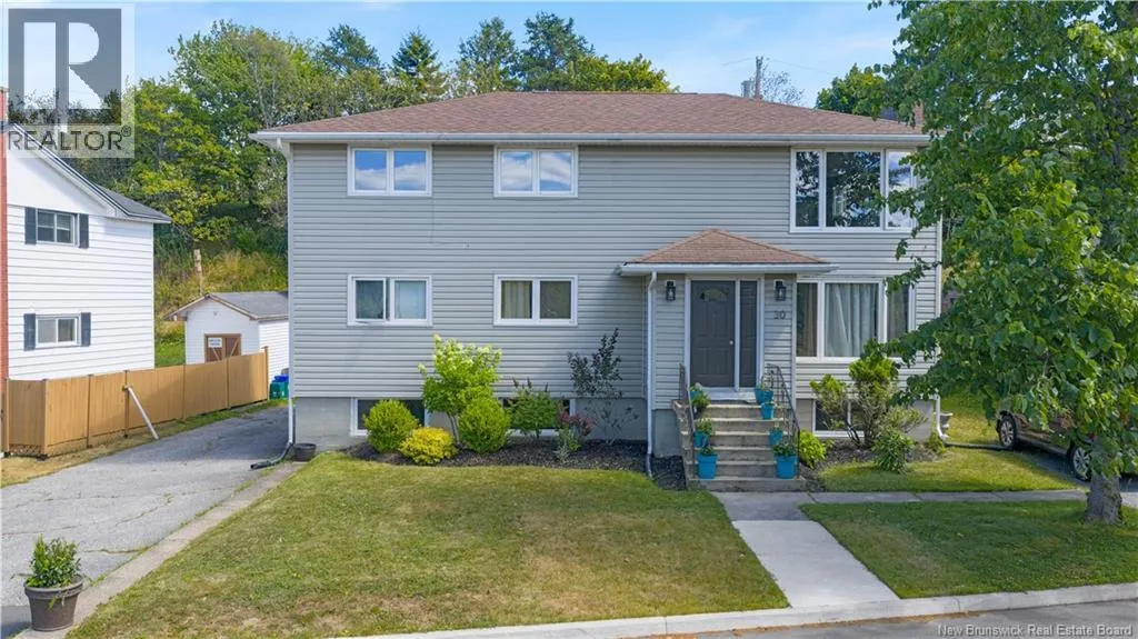 30 McLaughlin Crescent