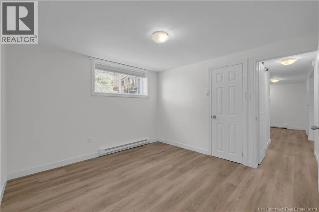 30 McLaughlin Crescent