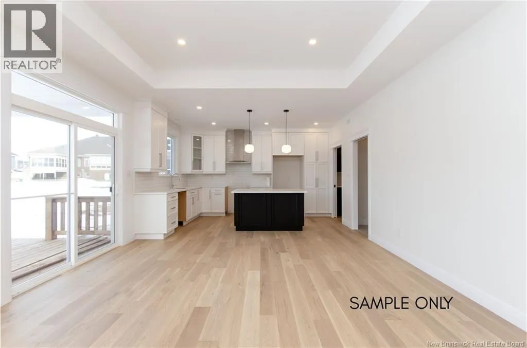 74 Royal Oaks Boulevard