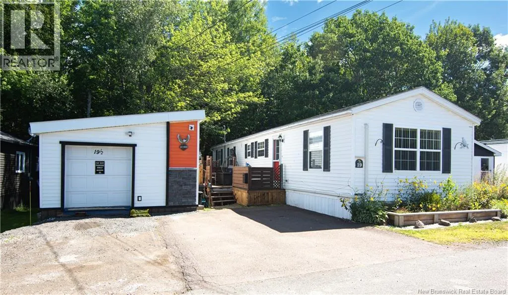 19 Cascade Avenue