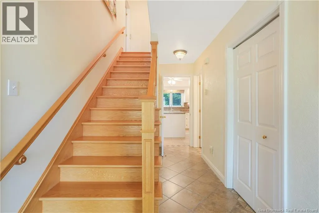 33 Howe Crescent