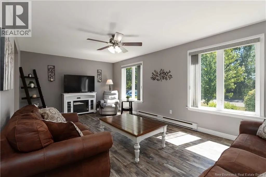 35 Crestwood Drive
