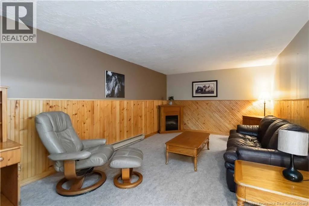 35 Crestwood Drive