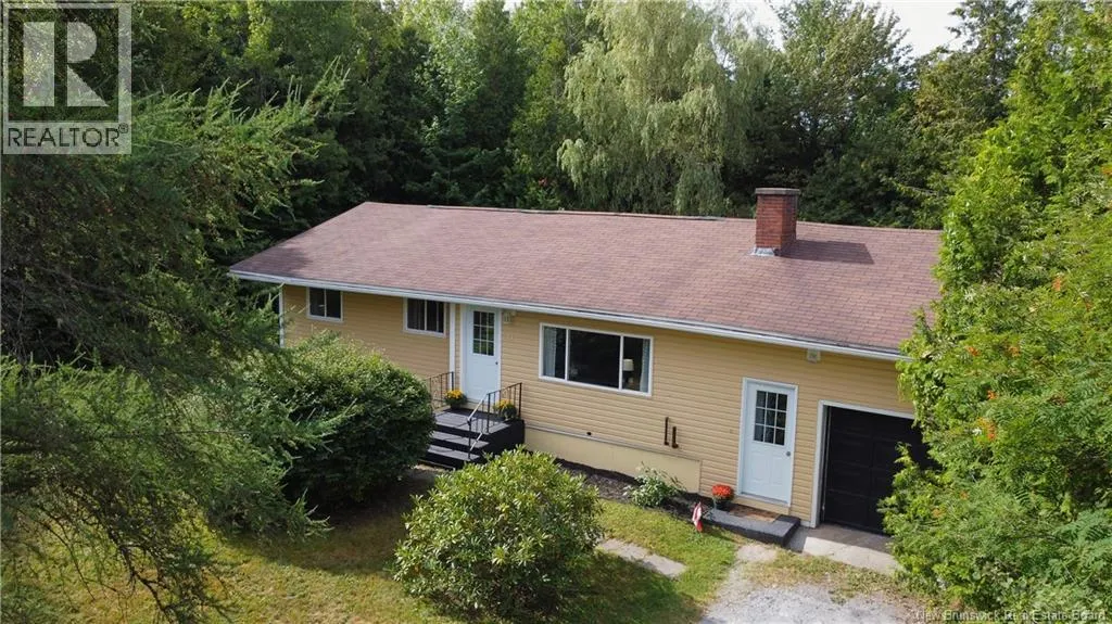 15 Hillcrest Drive