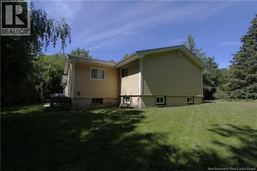 15 Hillcrest Drive