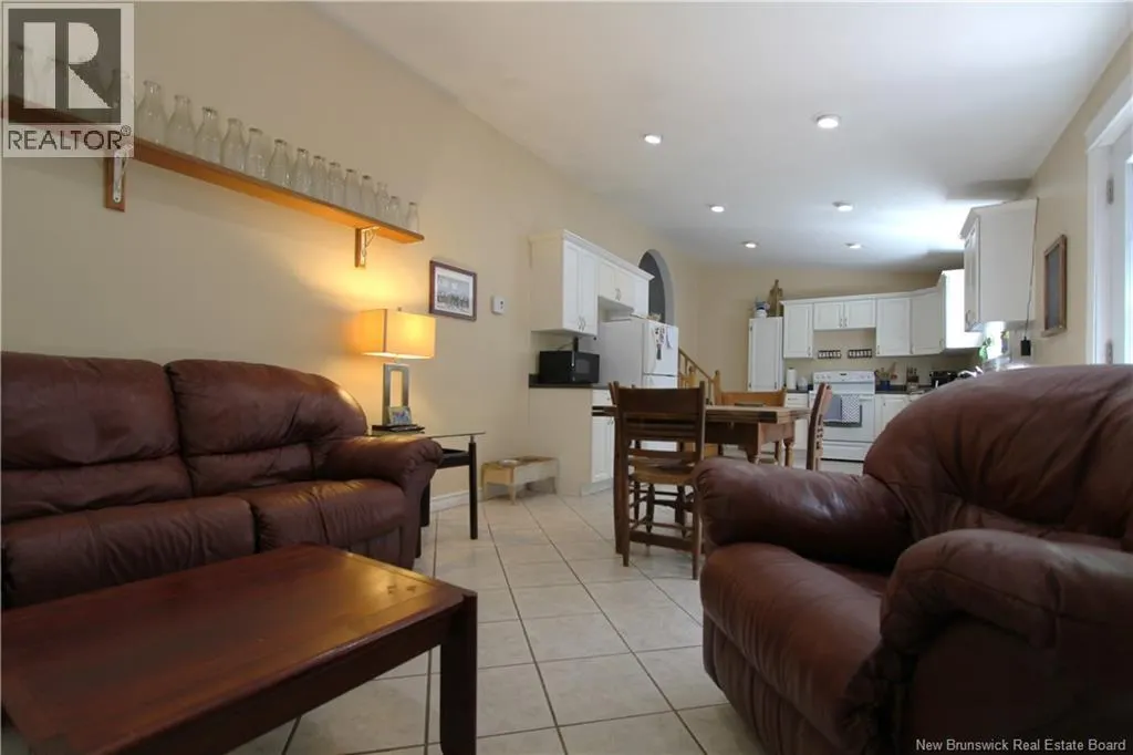 15 Hillcrest Drive
