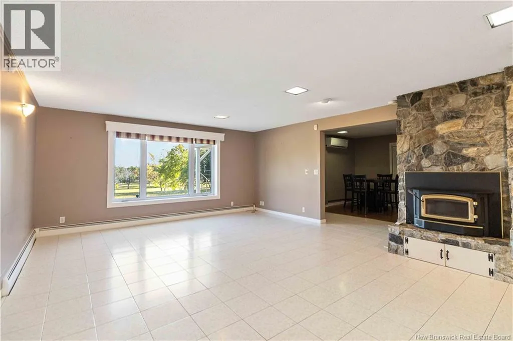 153 Du Couvent Road