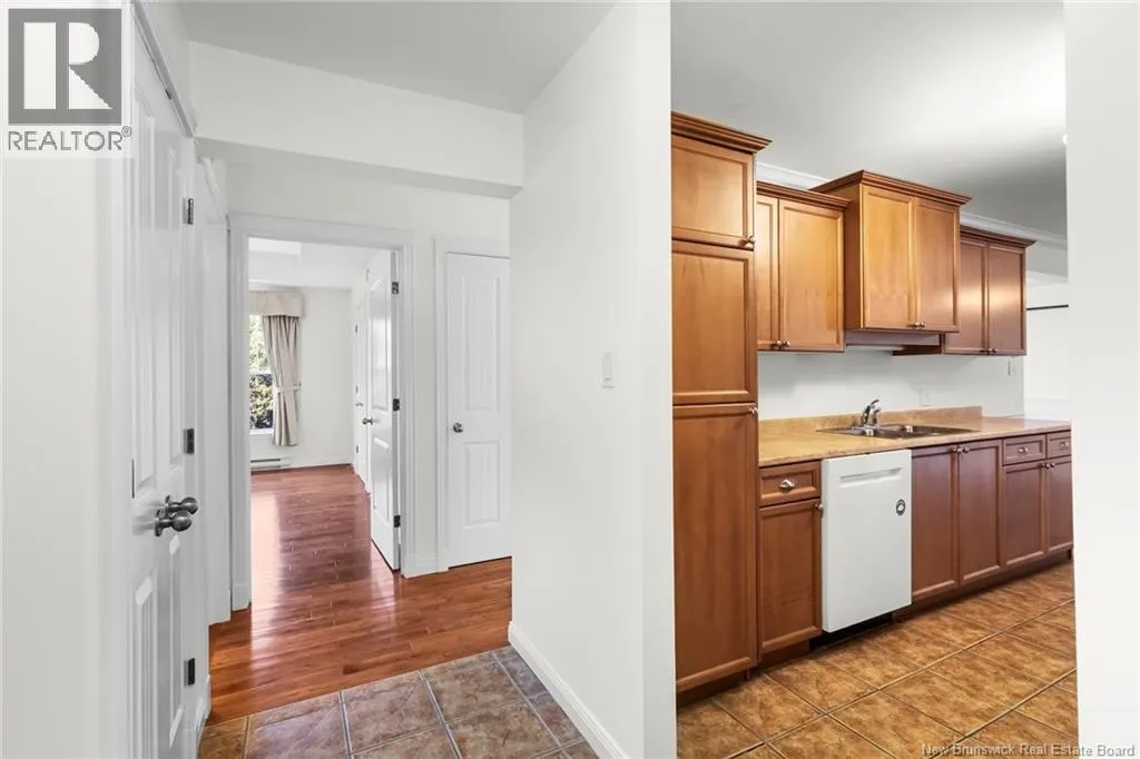 362 Carleton Street Unit# 407