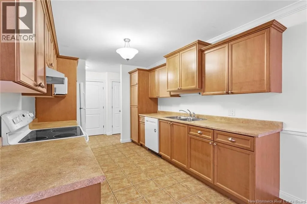 362 Carleton Street Unit# 407